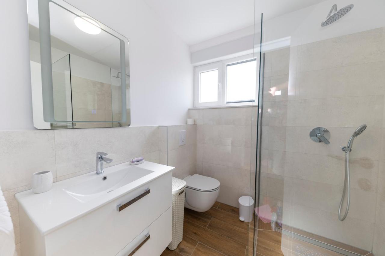 Apartmán Golden Nin Exteriér fotografie